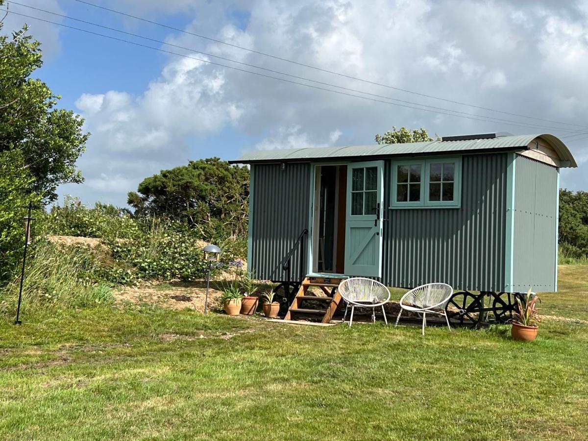 Toms Hut And Robins Rest Shepherd Huts Near Wadebridge Luaran gambar