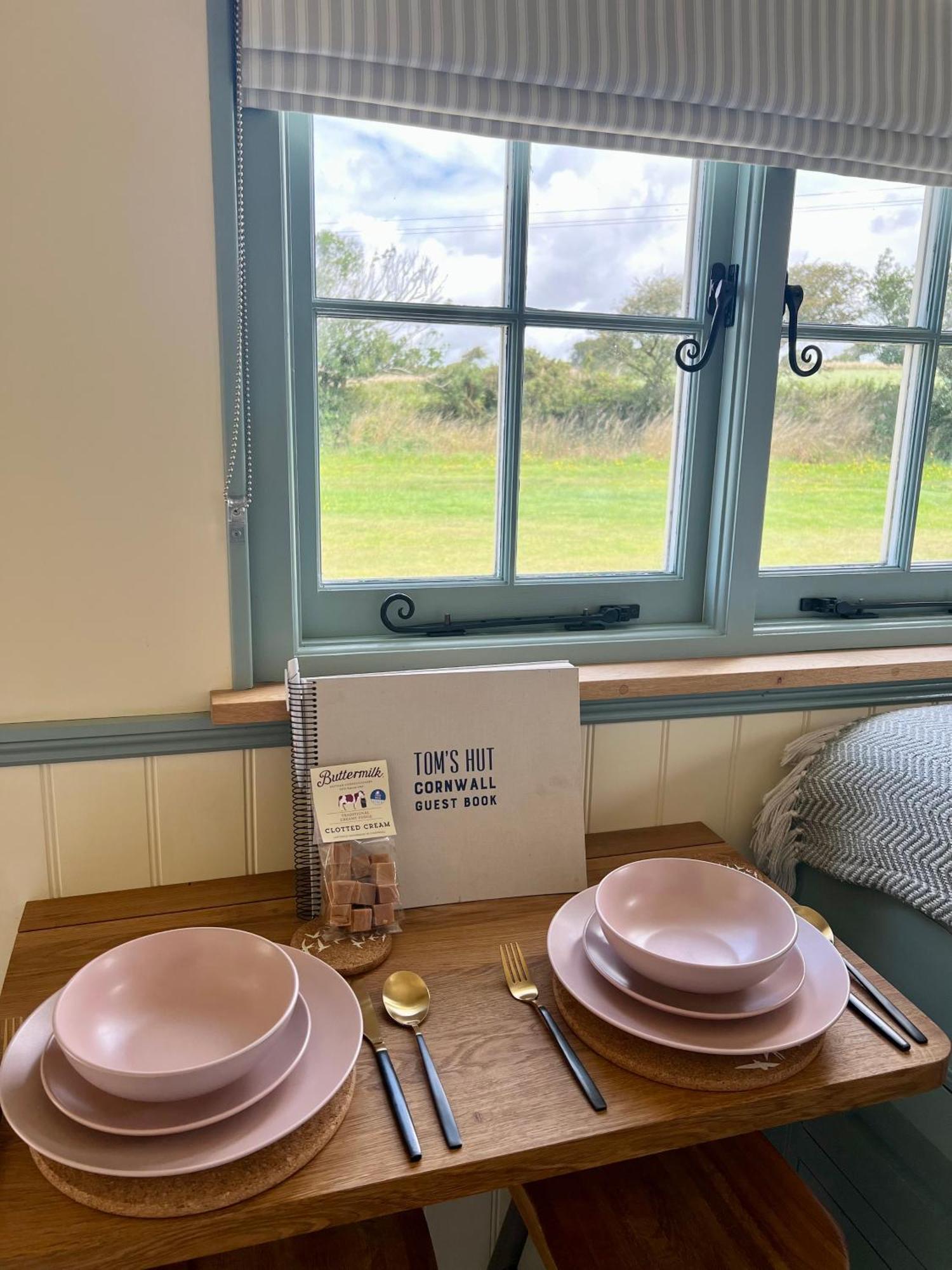 Toms Hut And Robins Rest Shepherd Huts Near Wadebridge Luaran gambar